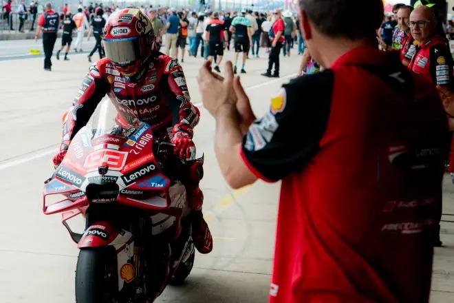 Ducati is self-critical: "The bike doesn't allow us to see the Marc Marquez we know"

